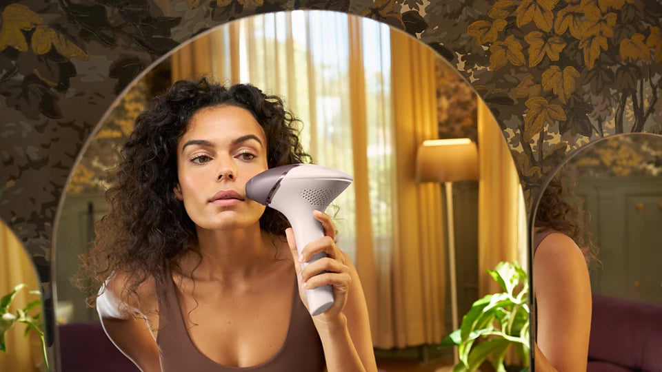 BRI958/60 Lumea IPL 9000 Series Hair removal device with SenseIQ
