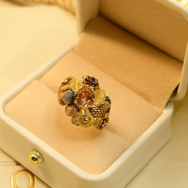 Luminous Unique Design Gold Plated Ring For Girls/women